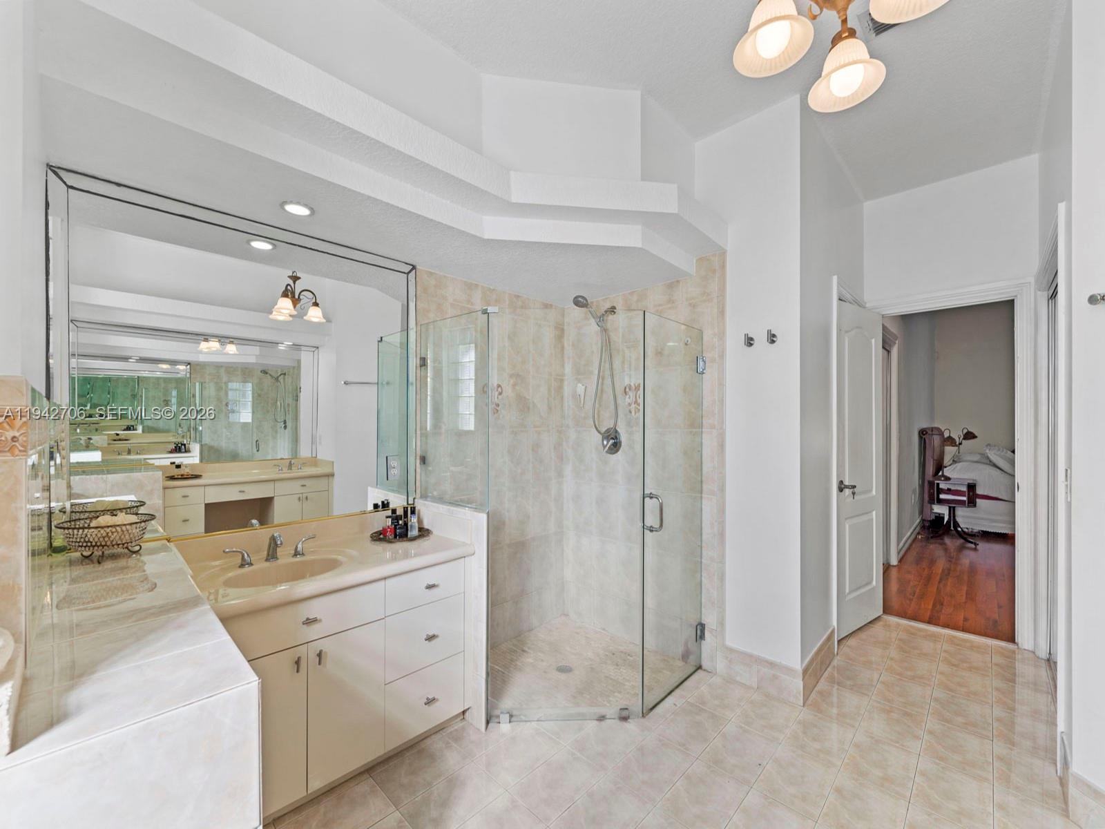 8945 SW 162nd Ter Palmetto Bay, FL 33157