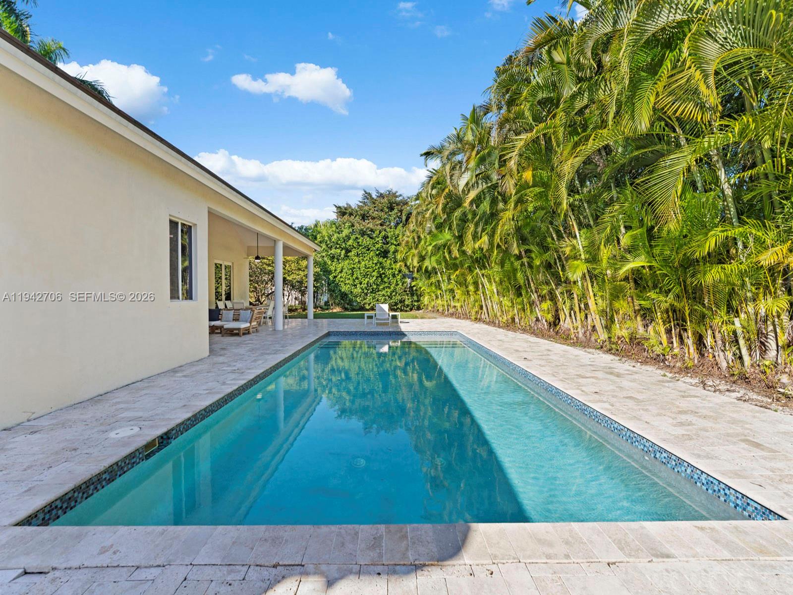 8945 SW 162nd Ter Palmetto Bay, FL 33157