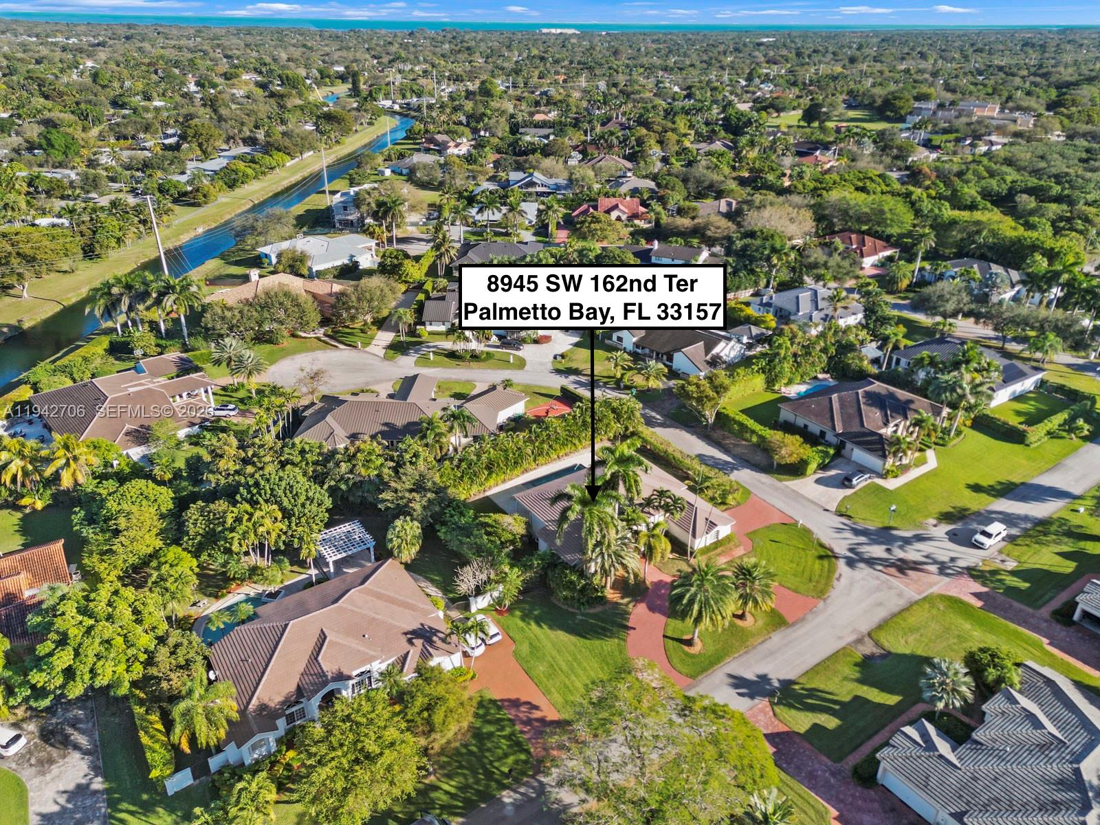 8945 SW 162nd Ter Palmetto Bay, FL 33157