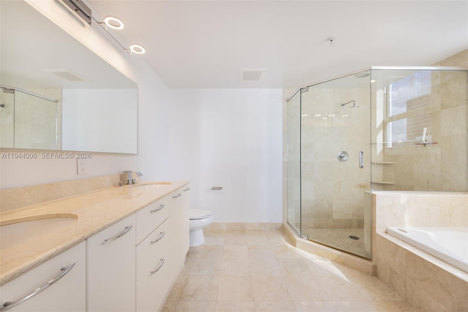 350 SE 2nd St #870 Fort Lauderdale, FL 33301