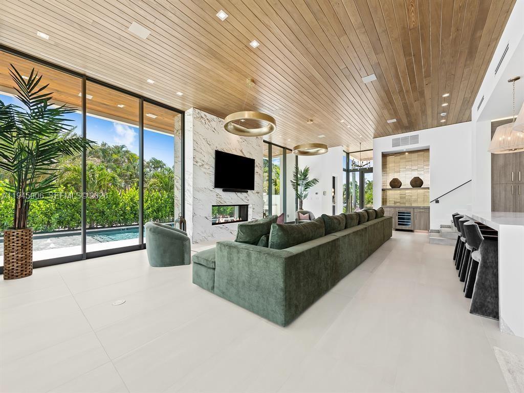 2657 NE 34th St Fort Lauderdale, FL 33306