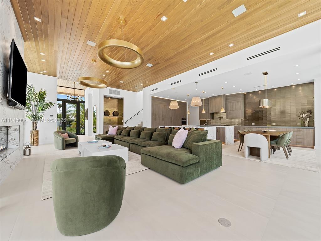 2657 NE 34th St Fort Lauderdale, FL 33306