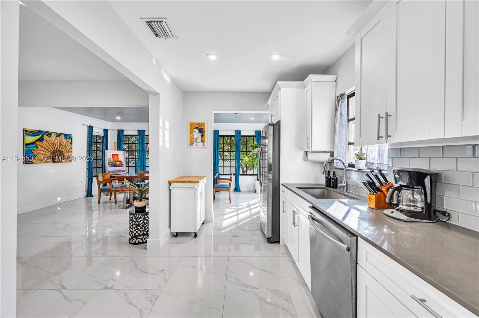 2560 SW 19th Ter Miami, FL 33145