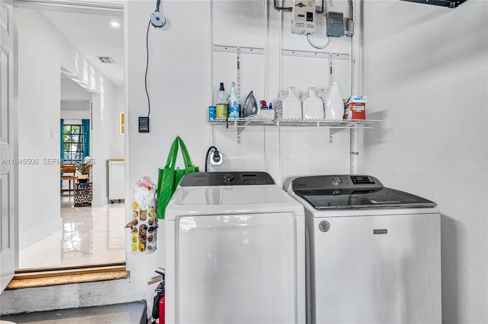 2560 SW 19th Ter Miami, FL 33145