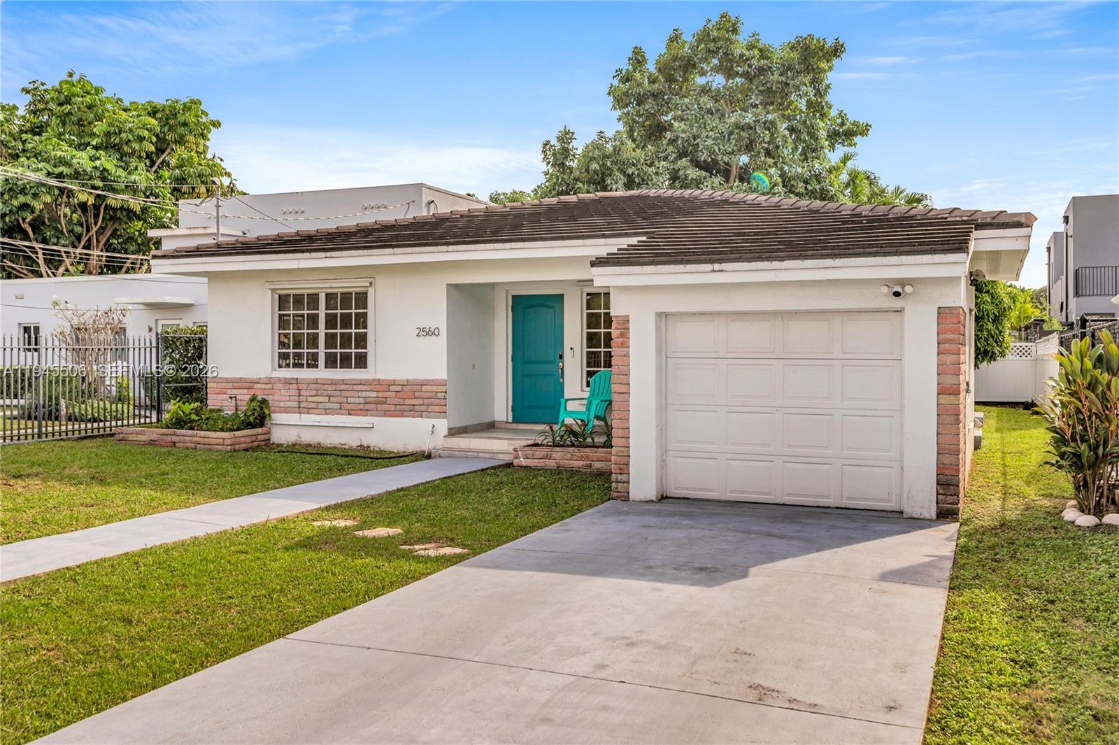 2560 SW 19th Ter Miami, FL 33145