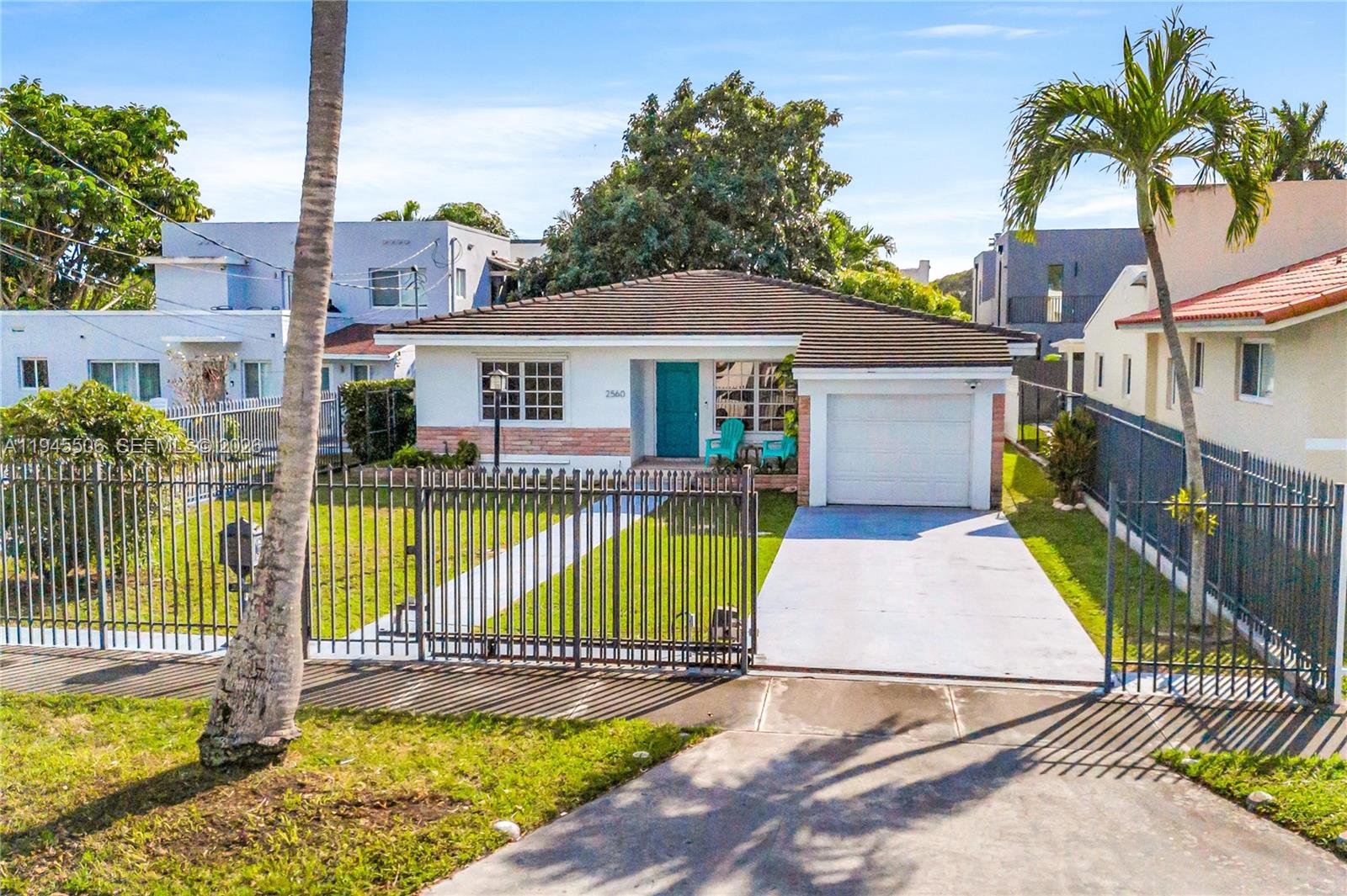 2560 SW 19th Ter Miami, FL 33145