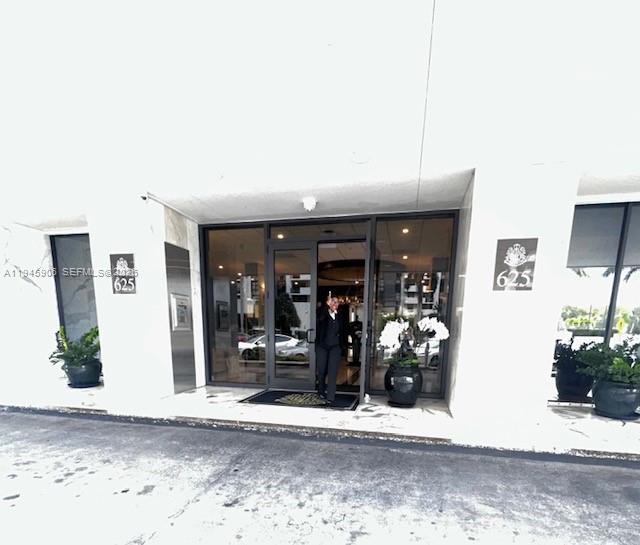 625 Biltmore Way #807 Coral Gables, FL 33134