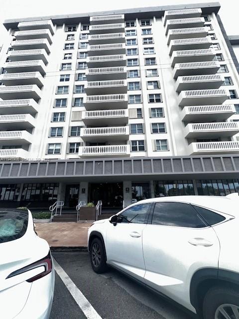 625 Biltmore Way #807 Coral Gables, FL 33134