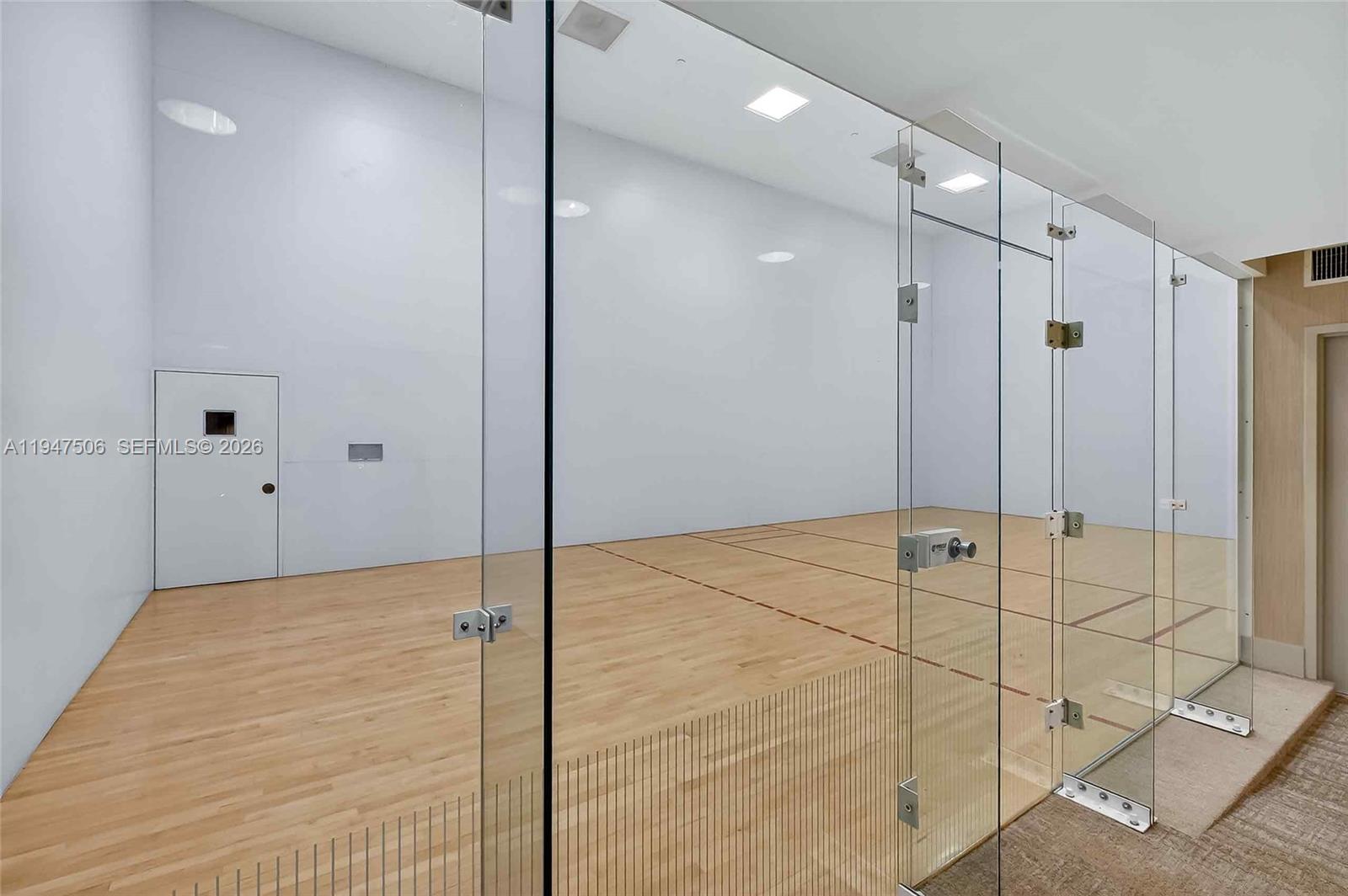 image Jade at Brickell Bay36