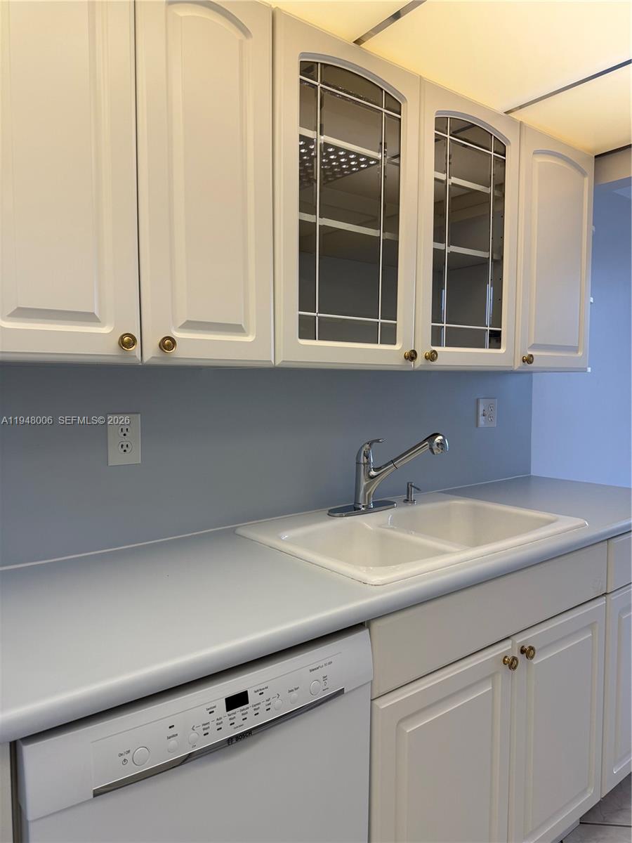 image Winston Towers 60010