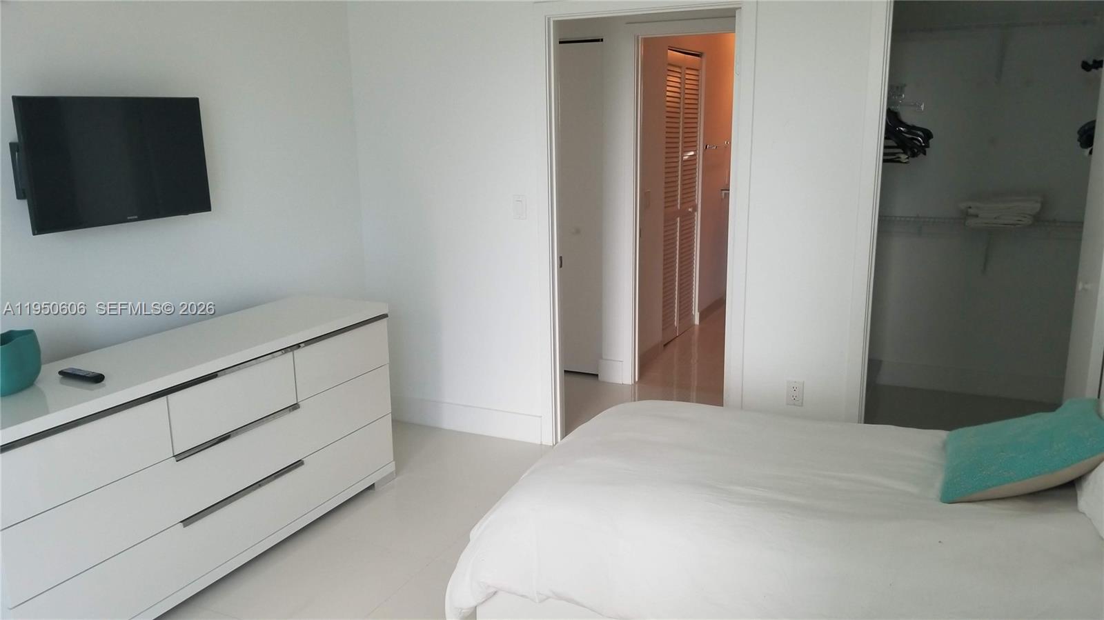 image Axis on Brickell North11