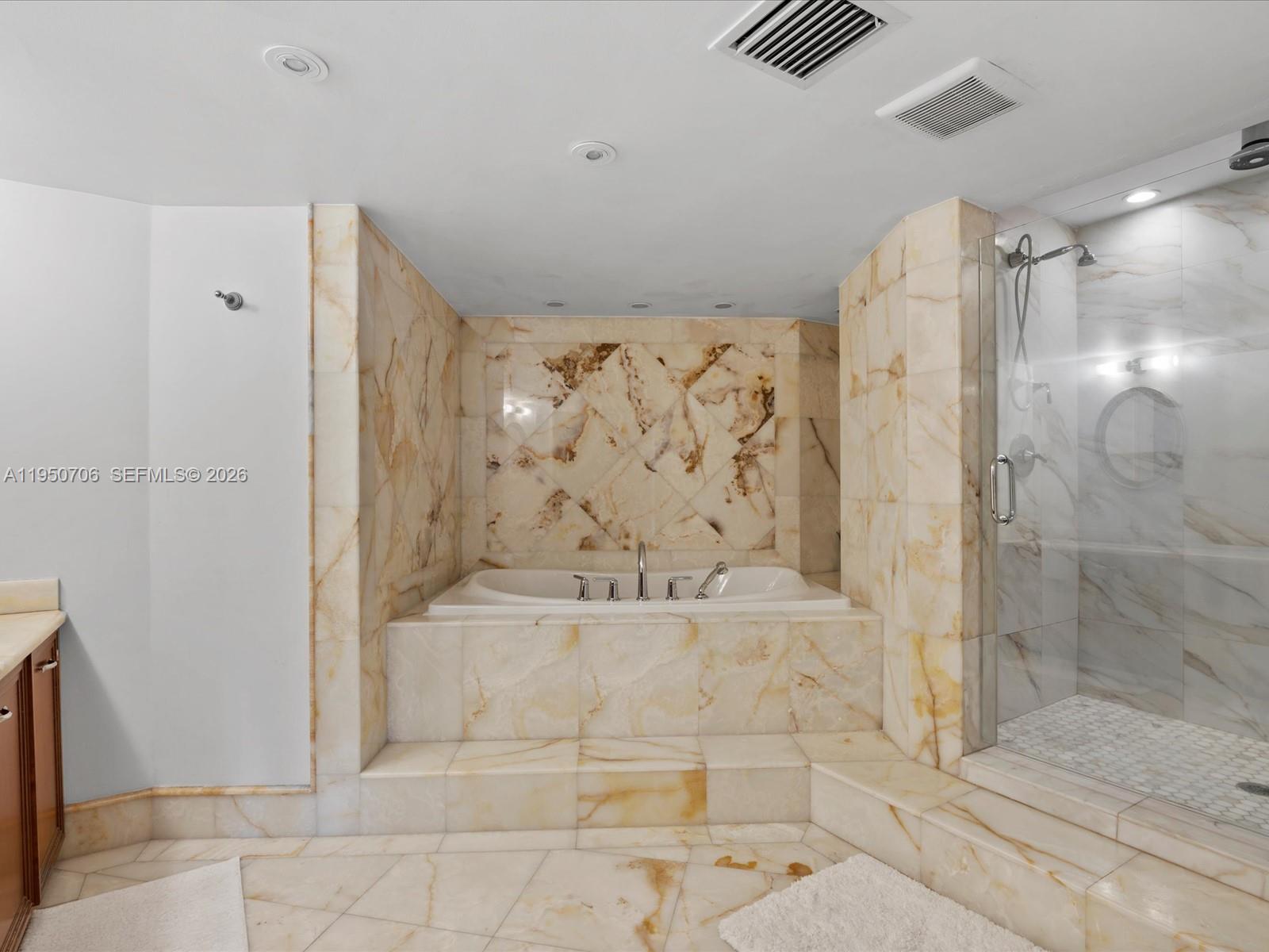 5660 Collins Ave #18A Miami Beach, FL 33140