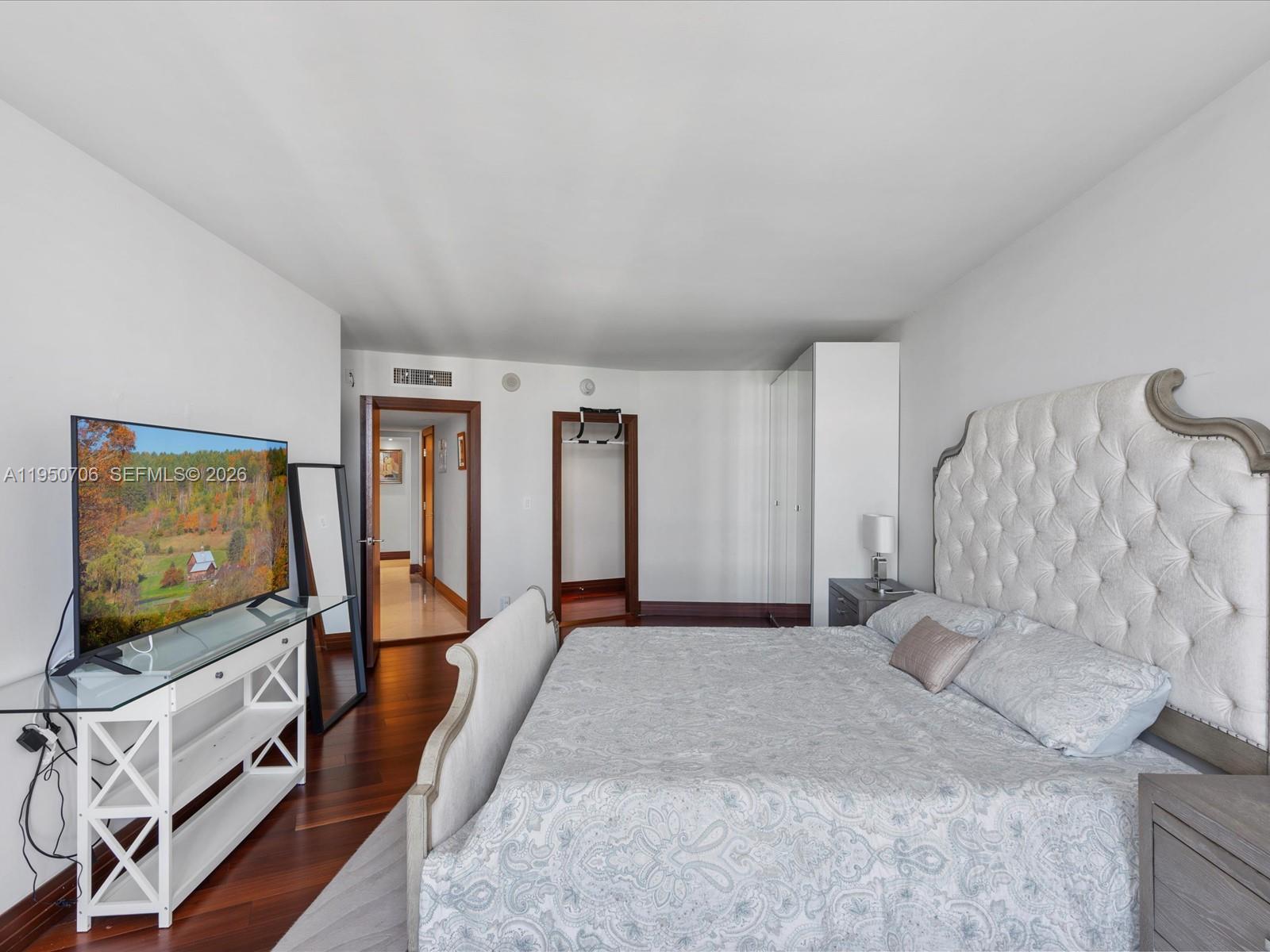 5660 Collins Ave #18A Miami Beach, FL 33140