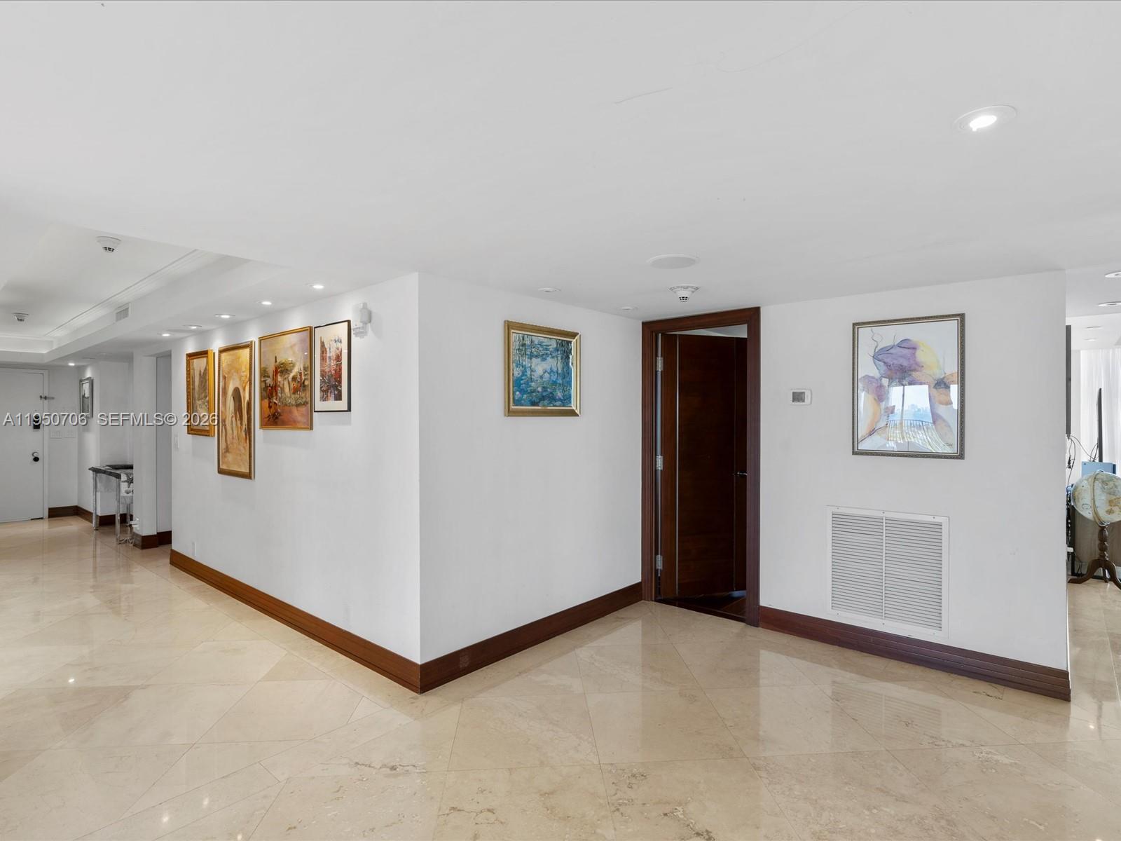 5660 Collins Ave #18A Miami Beach, FL 33140