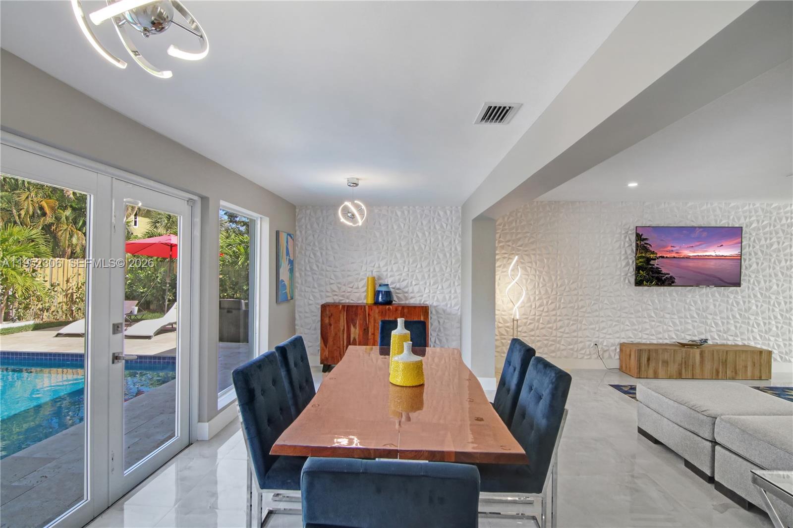 1245 Garfield St Hollywood, FL 33019