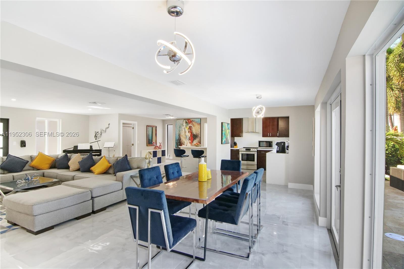 1245 Garfield St Hollywood, FL 33019