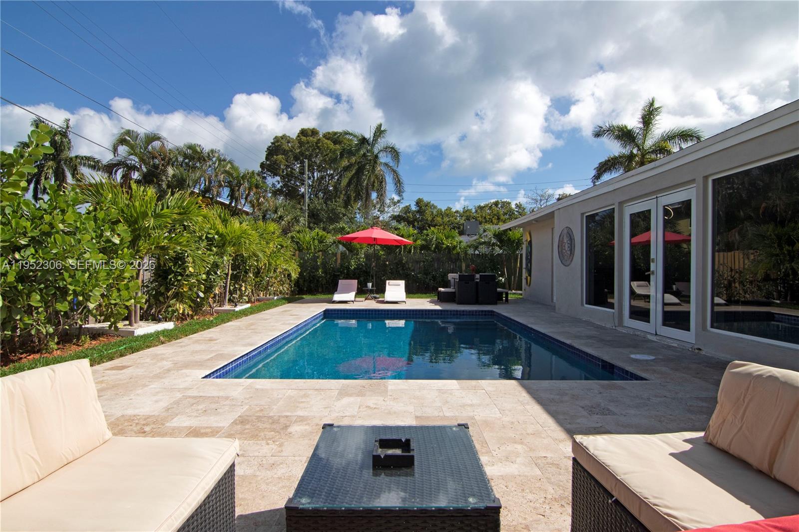 1245 Garfield St Hollywood, FL 33019