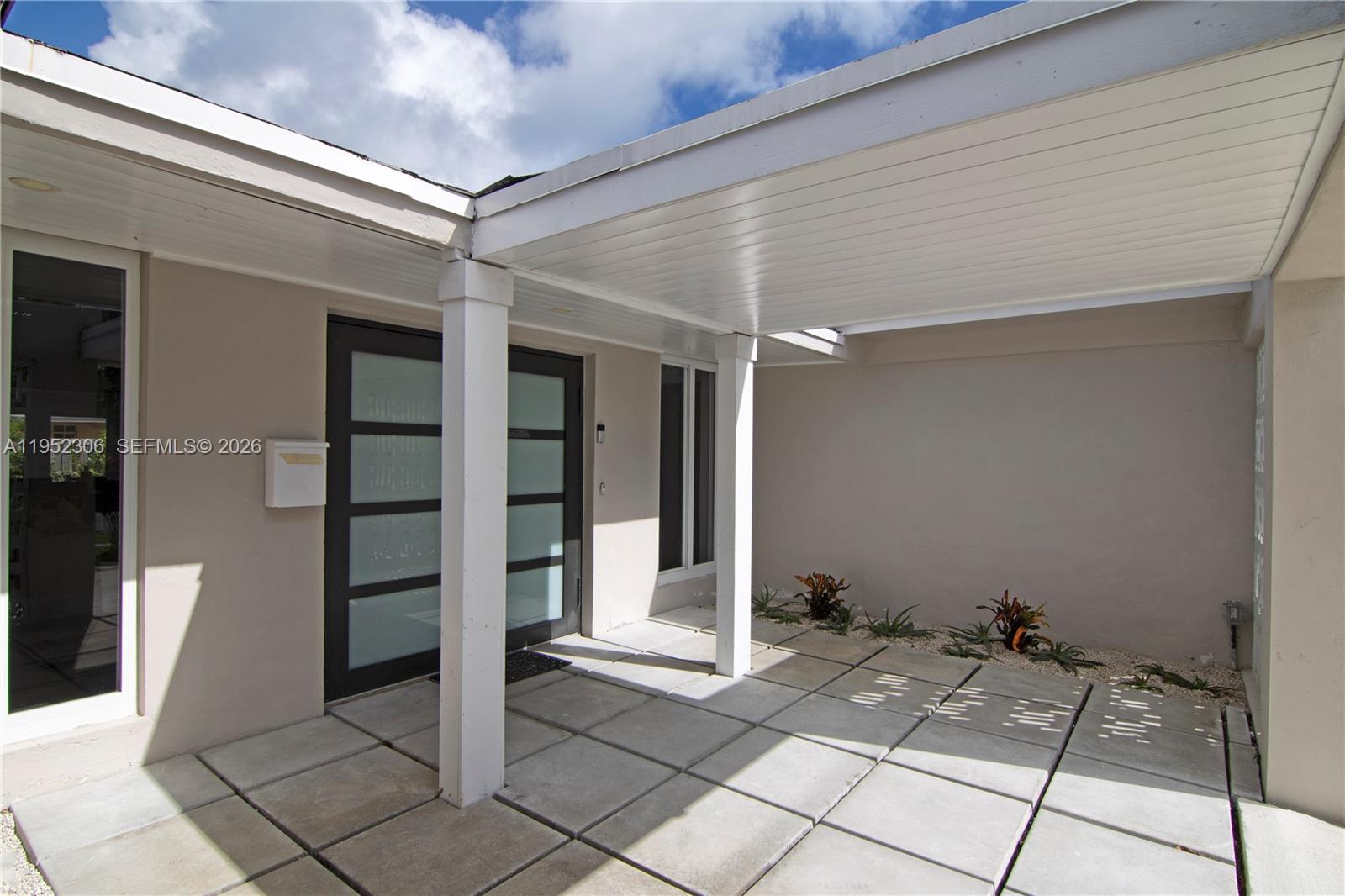 1245 Garfield St Hollywood, FL 33019