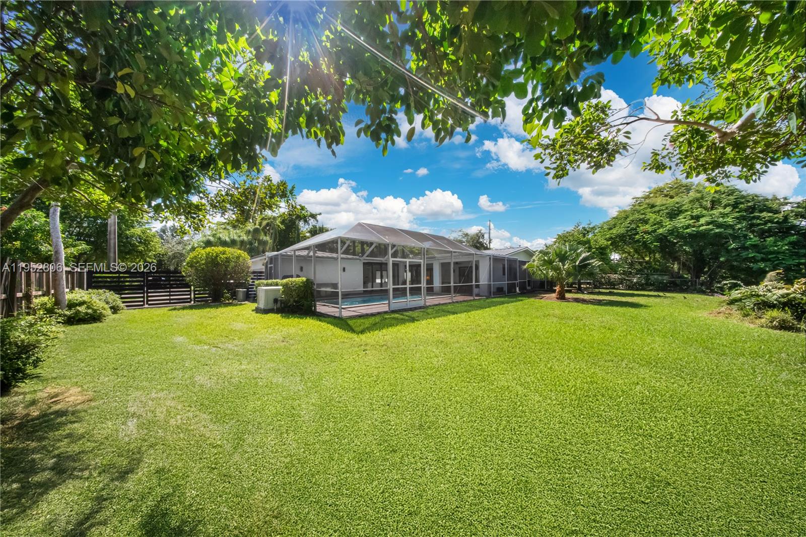 16900 SW 87th Ave Palmetto Bay, FL 33157