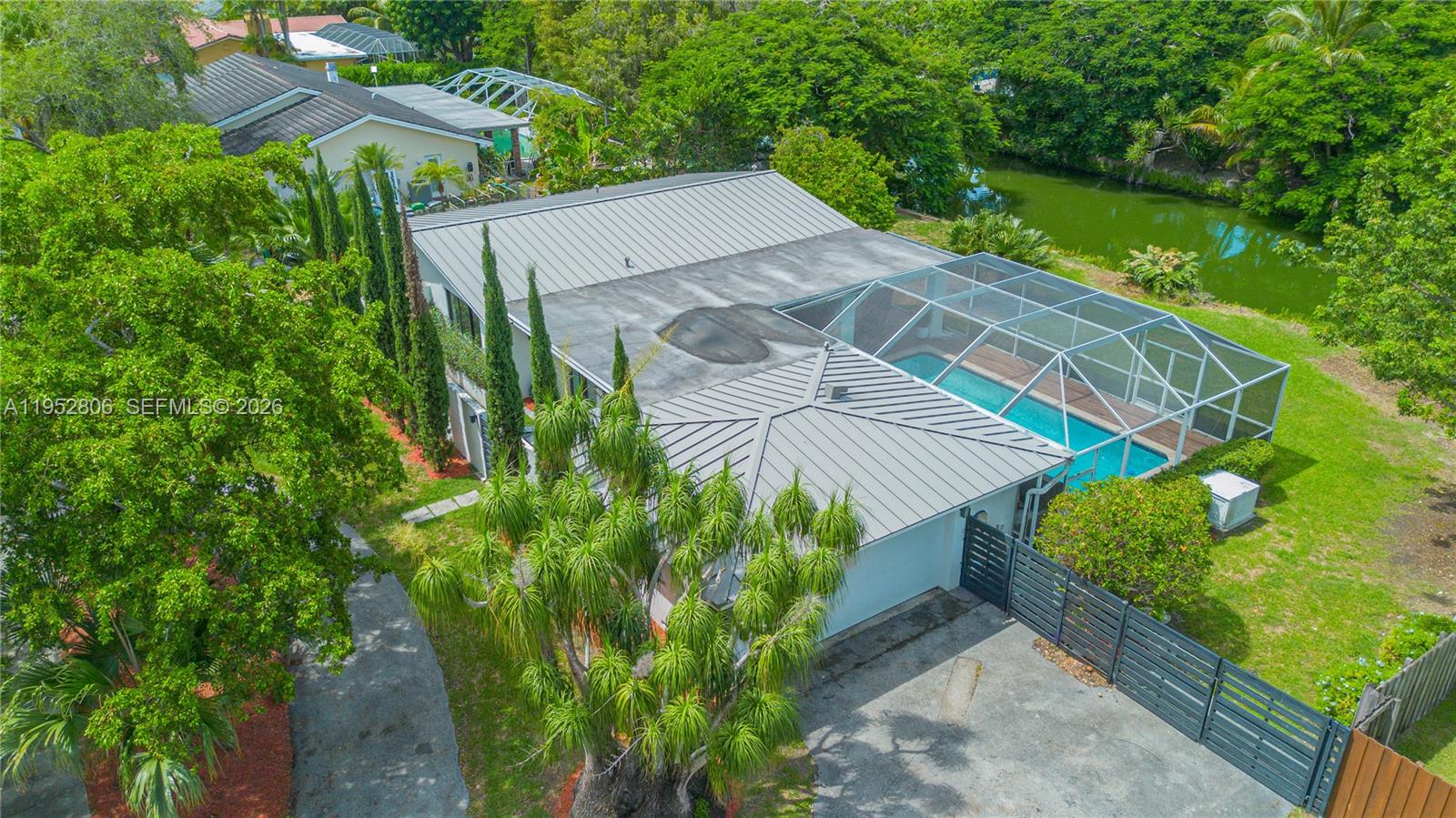 16900 SW 87th Ave Palmetto Bay, FL 33157