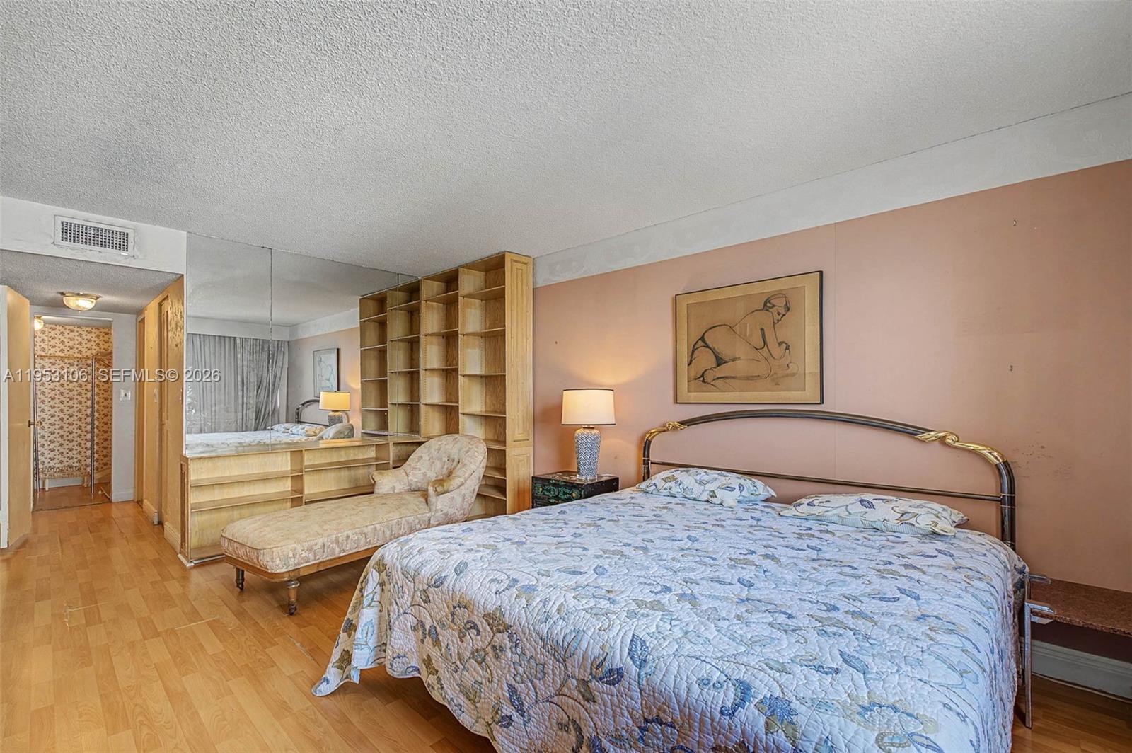 1420 Brickell Bay Dr #904B Miami, FL 33131