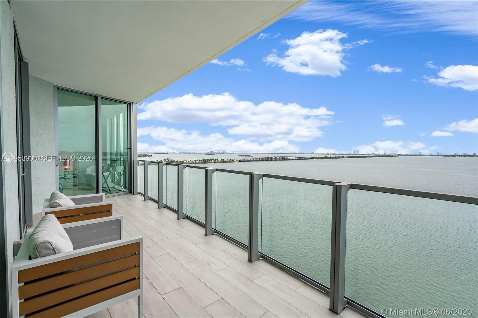 2900 NE 7th Ave #1105