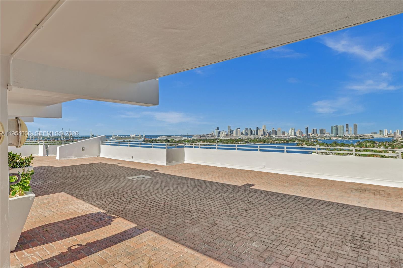 11 Island Ave #1105 Miami Beach, FL 33139