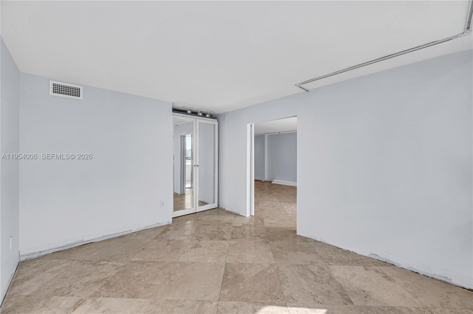 11 Island Ave #1105 Miami Beach, FL 33139