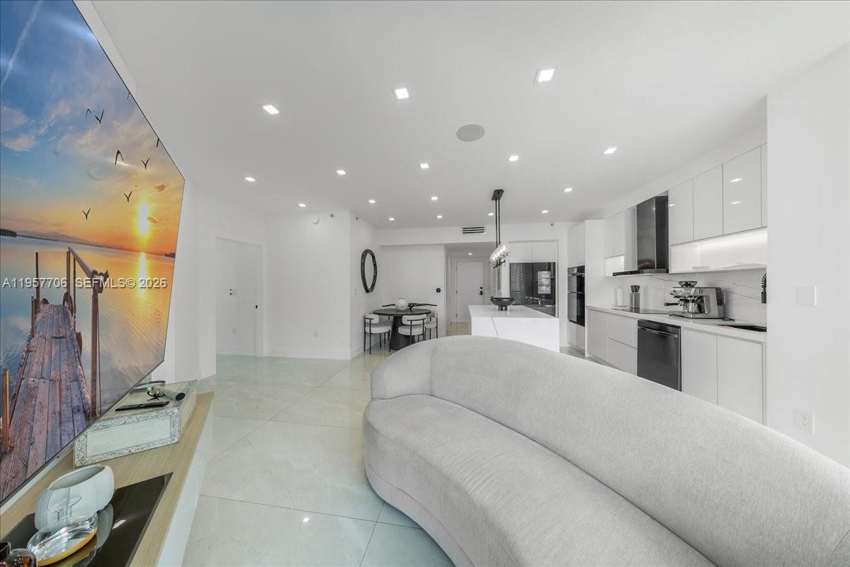 350 S Miami Ave #2314