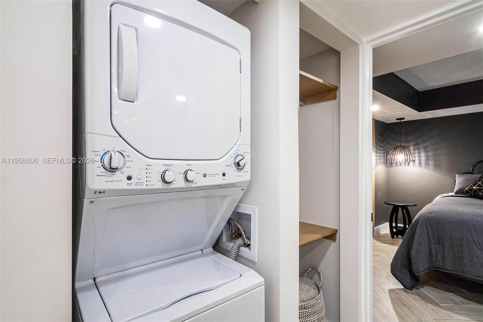 1717 N Bayshore Dr #A-3755 Miami, FL 33132