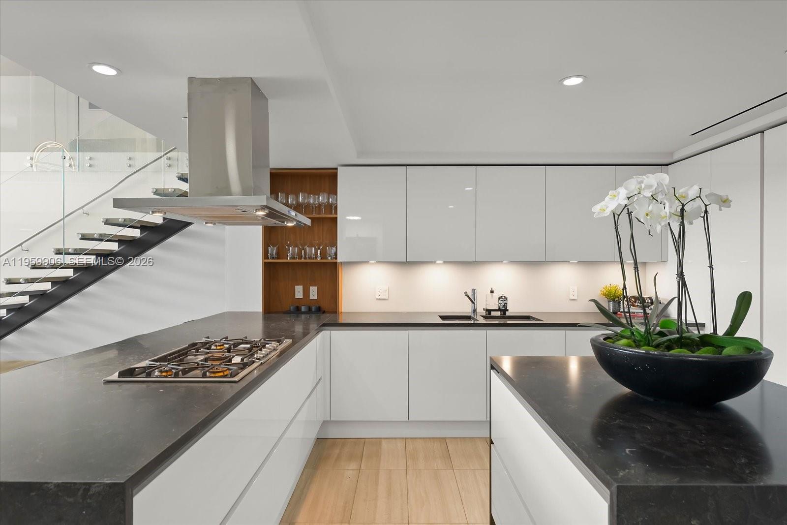 image Ritz-Carlton Residences Miami Beach9