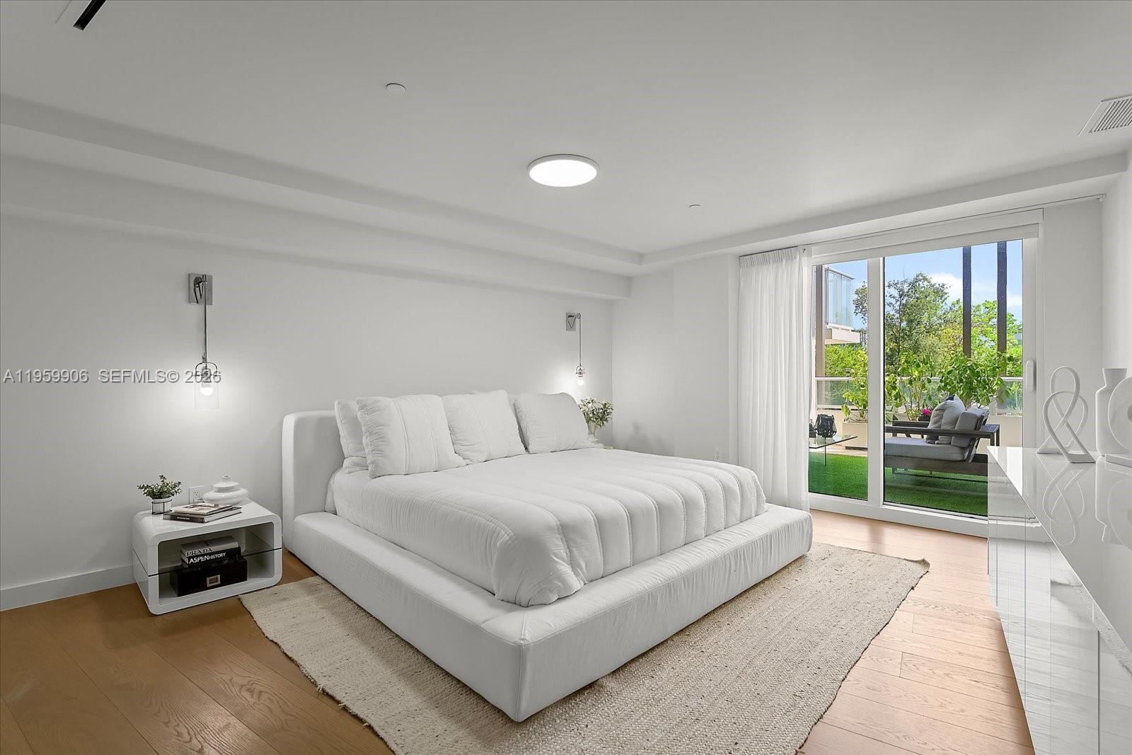 image Ritz-Carlton Residences Miami Beach21