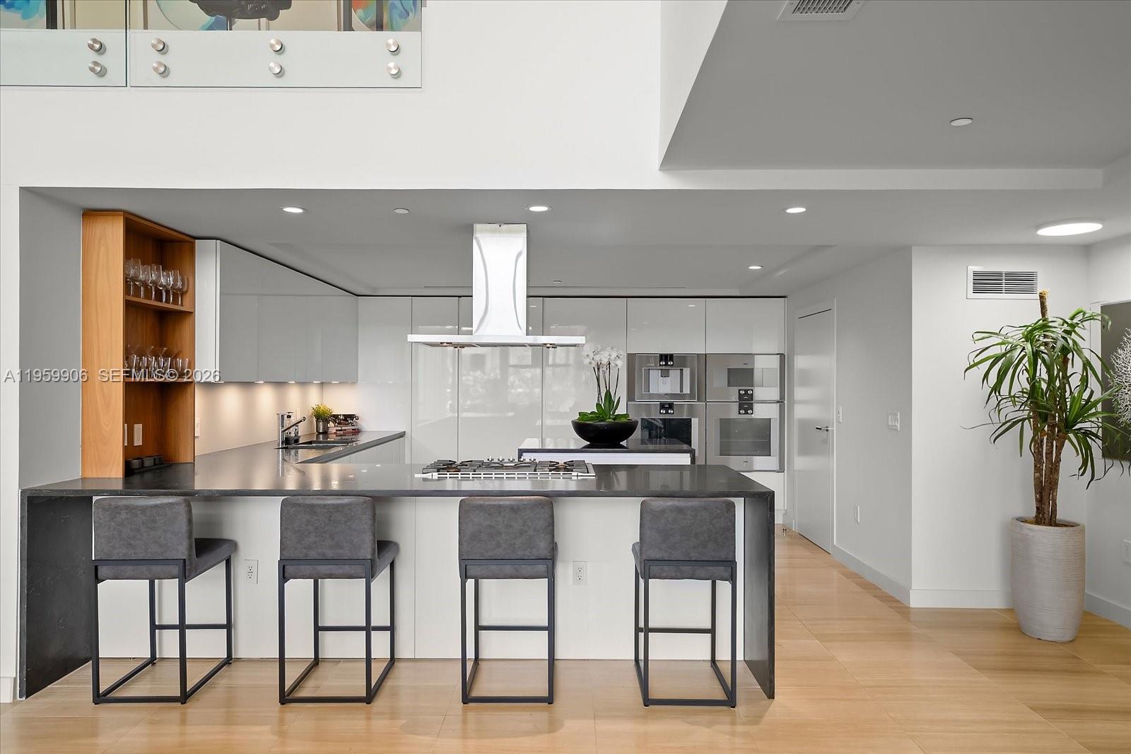 image Ritz-Carlton Residences Miami Beach6