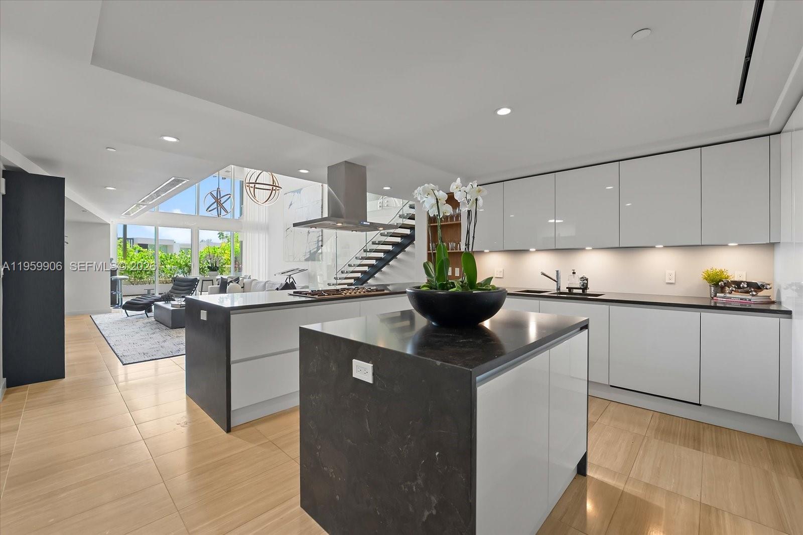 image Ritz-Carlton Residences Miami Beach8