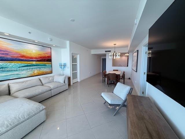 3330 NE 190th St #1815 Aventura, FL 33180