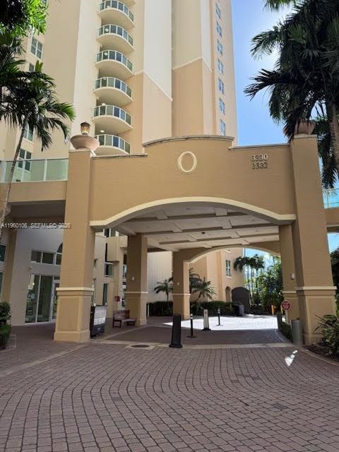 3330 NE 190th St #1815 Aventura, FL 33180