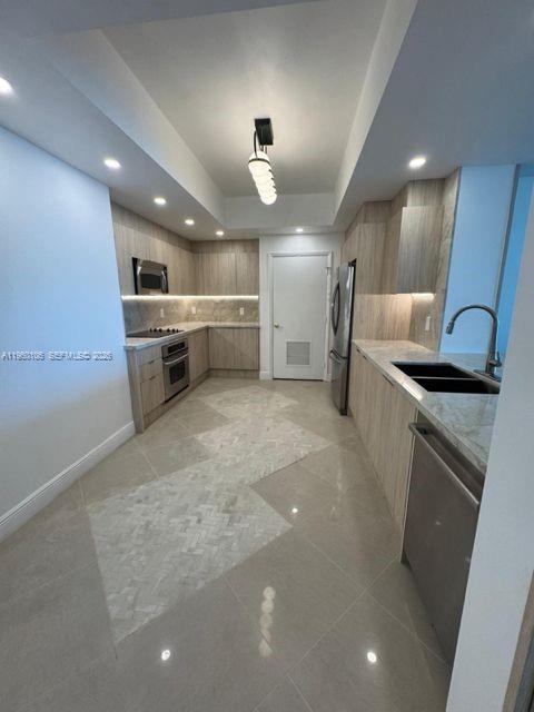 3330 NE 190th St #1815 Aventura, FL 33180