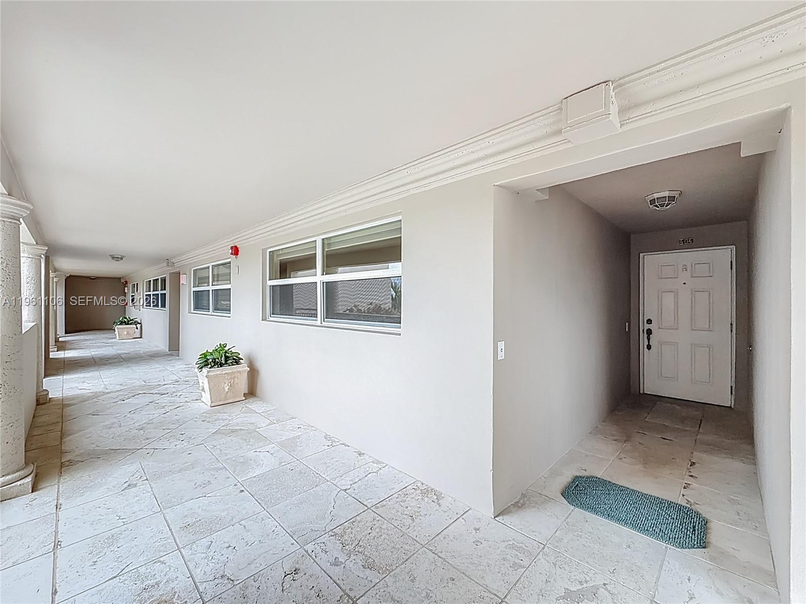 1710 S Ocean Ln #404 Fort Lauderdale, FL 33316