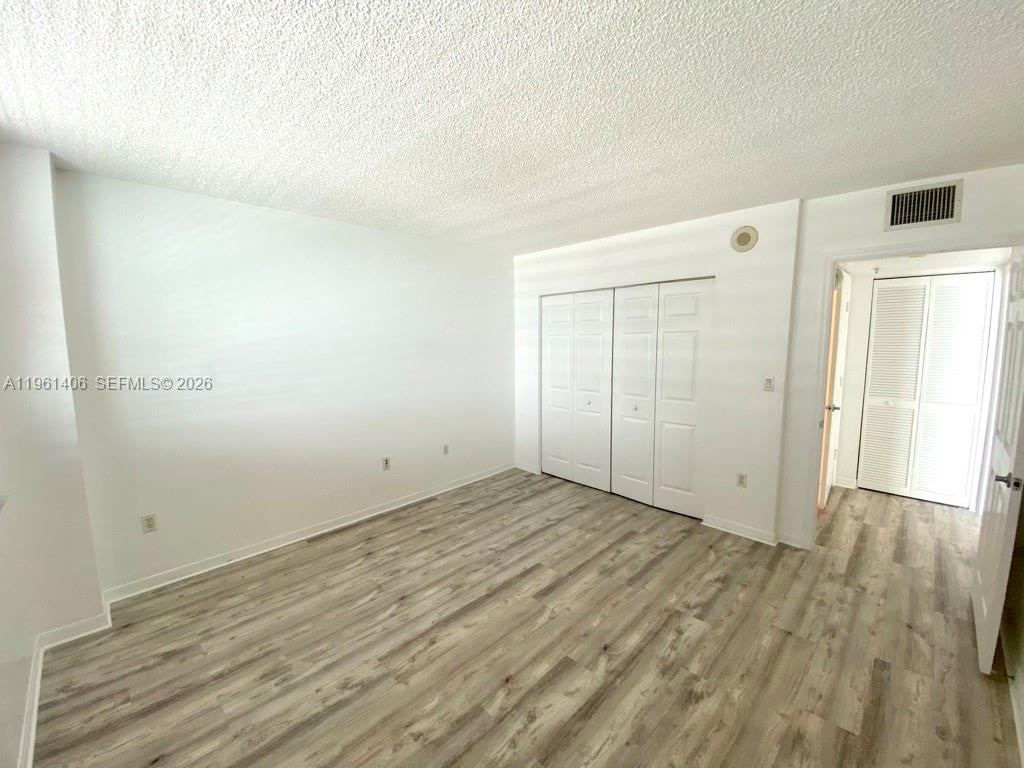 image The Mark on Brickell12