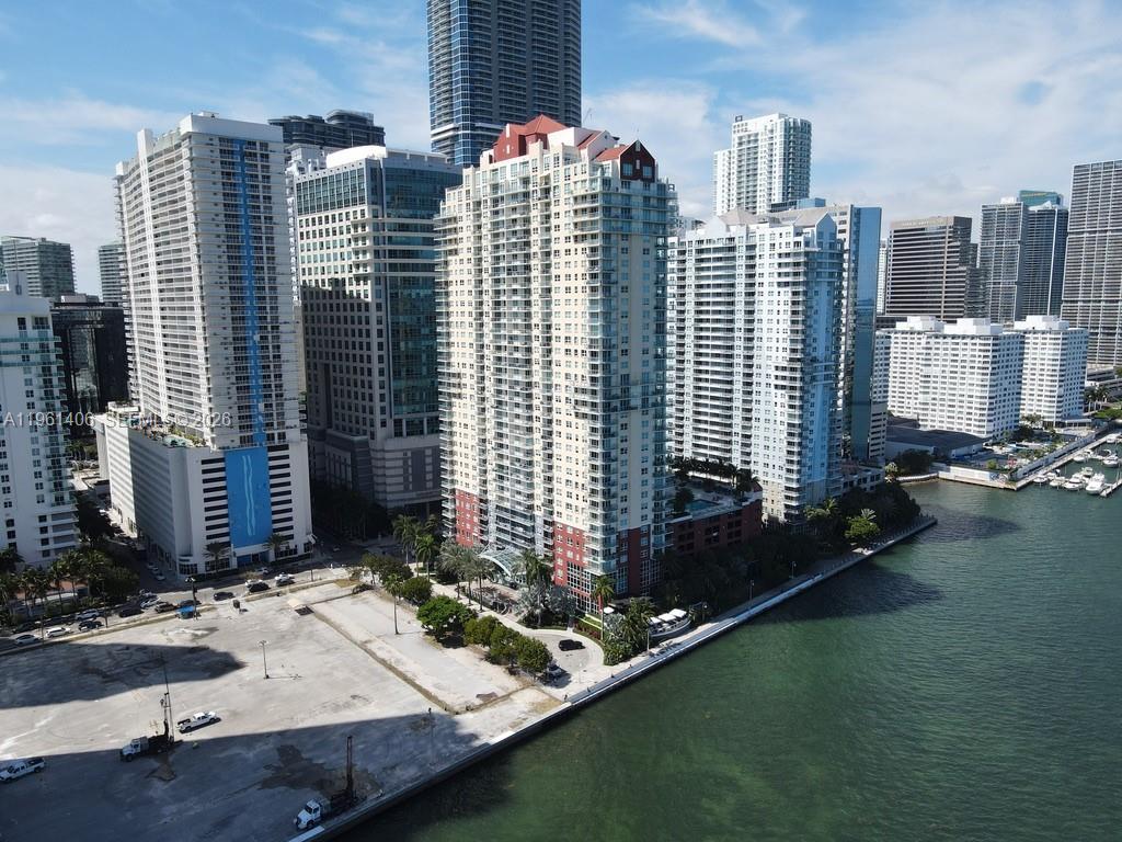 image The Mark on Brickell18
