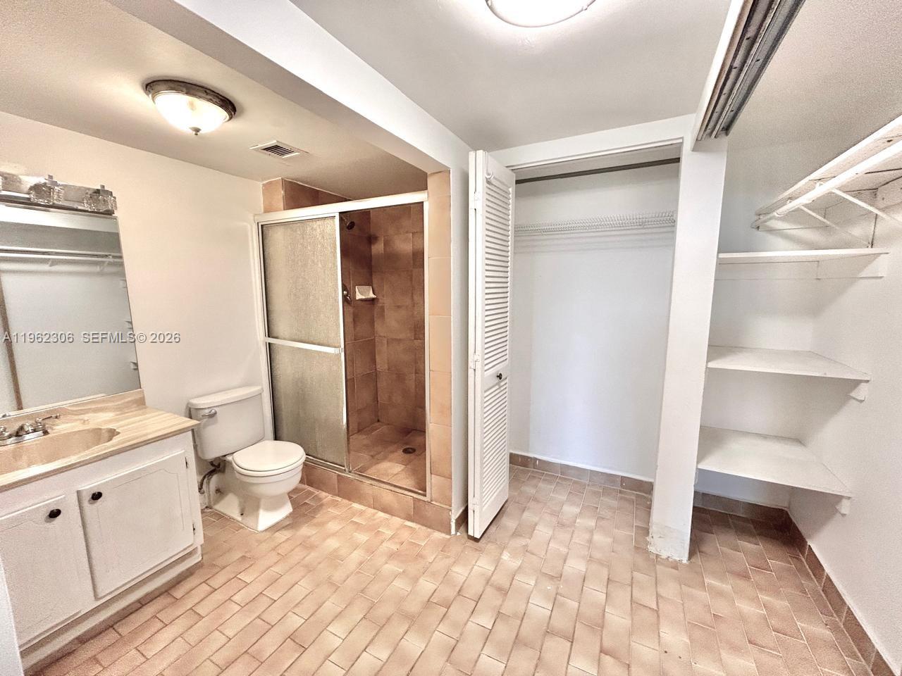 13499 Biscayne Blvd #506 North Miami, FL 33181