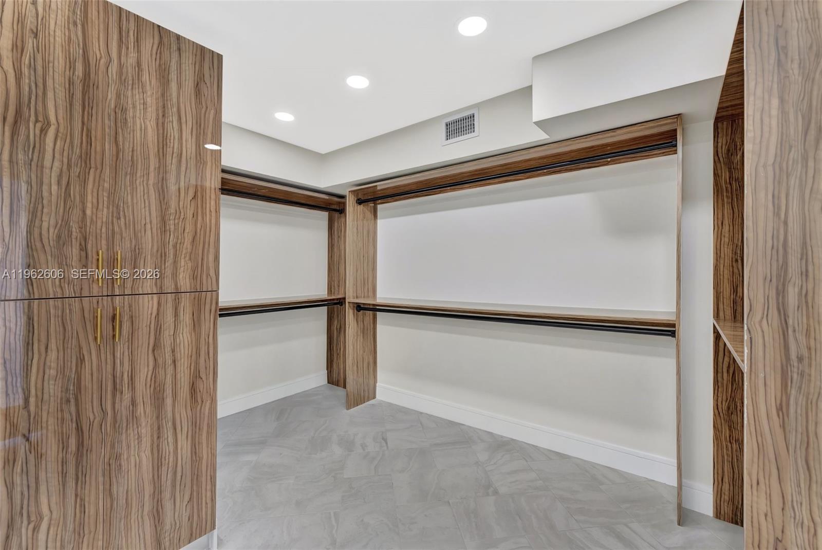 4100 Galt Ocean Dr #1001 Fort Lauderdale, FL 33308