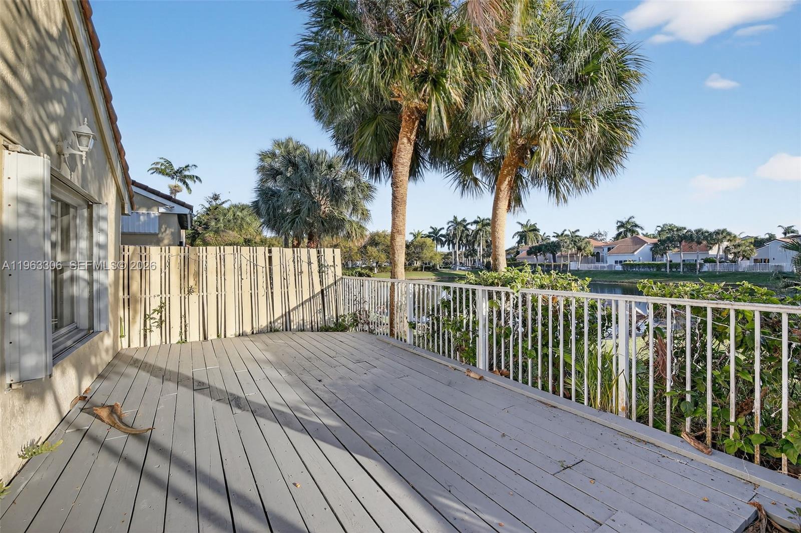 1150 Queen Palm Ct Hollywood, FL 33019