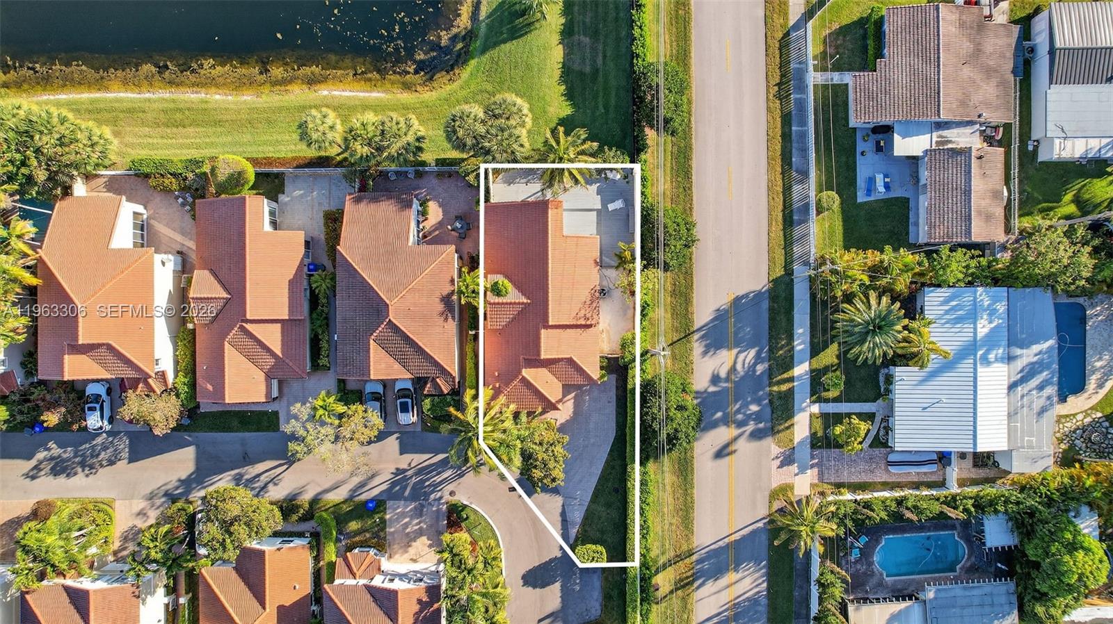 1150 Queen Palm Ct Hollywood, FL 33019