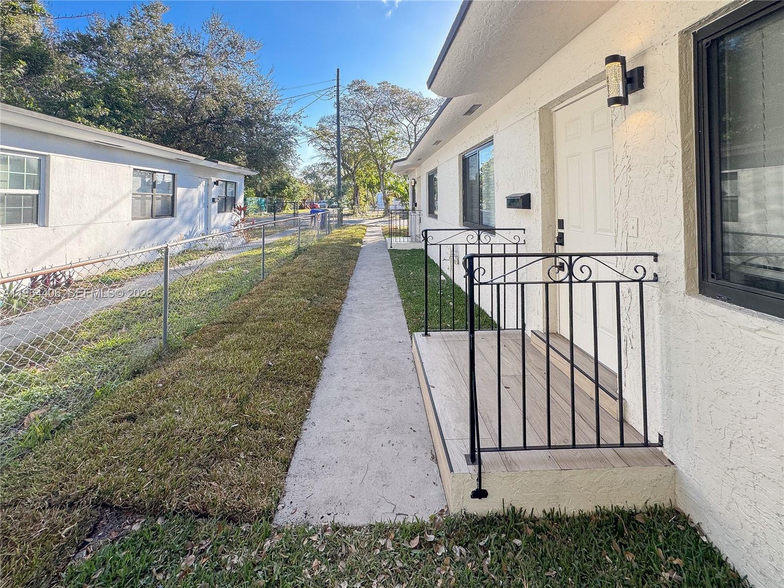 6322 NE 1st Pl Miami, FL 33138