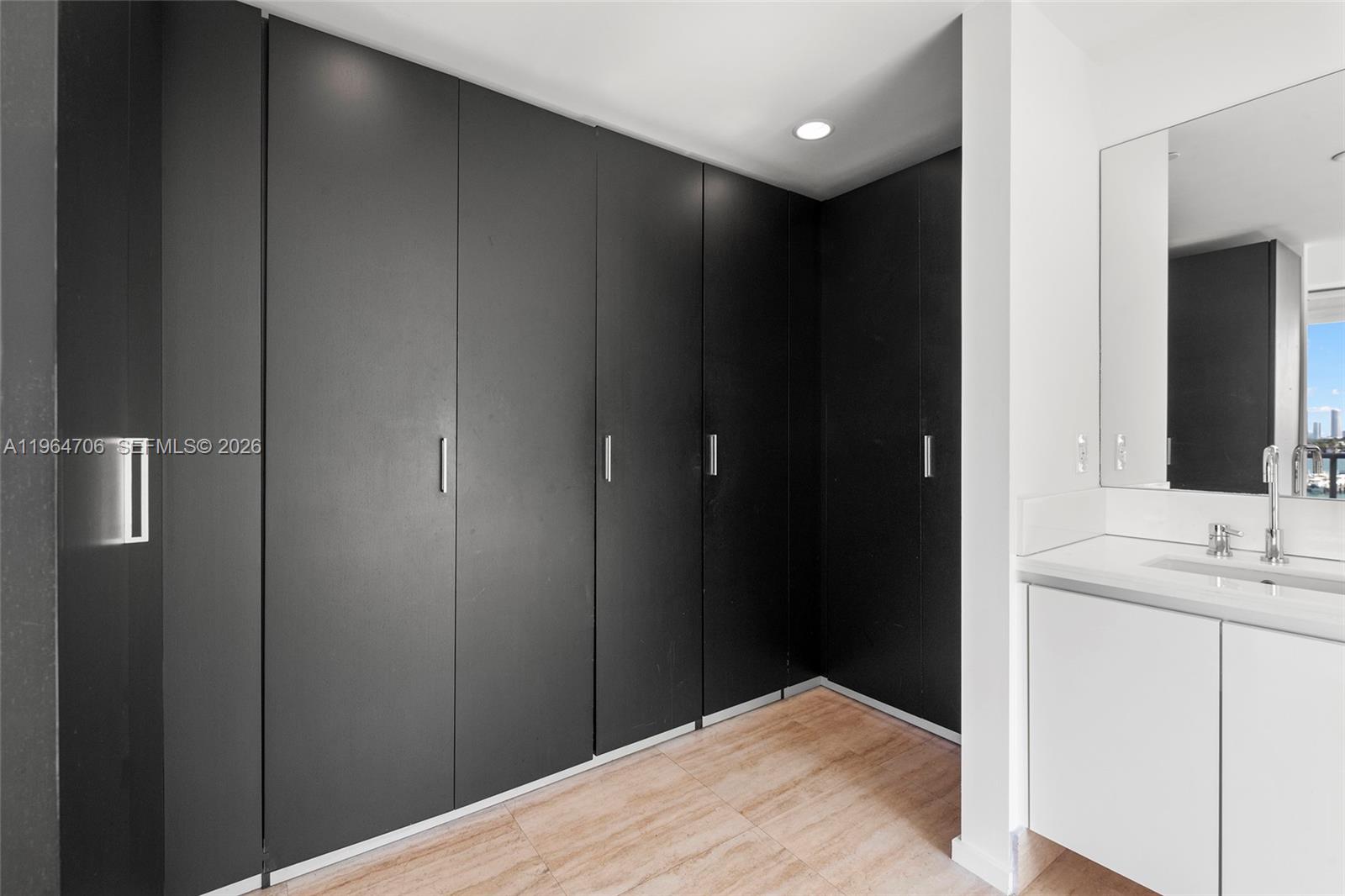 1470 16th St #501 Miami Beach, FL 33139