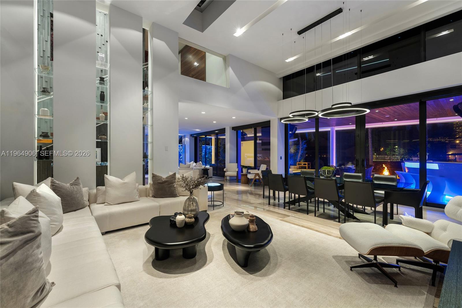 528 Lakeview Ct Miami Beach, FL 33140