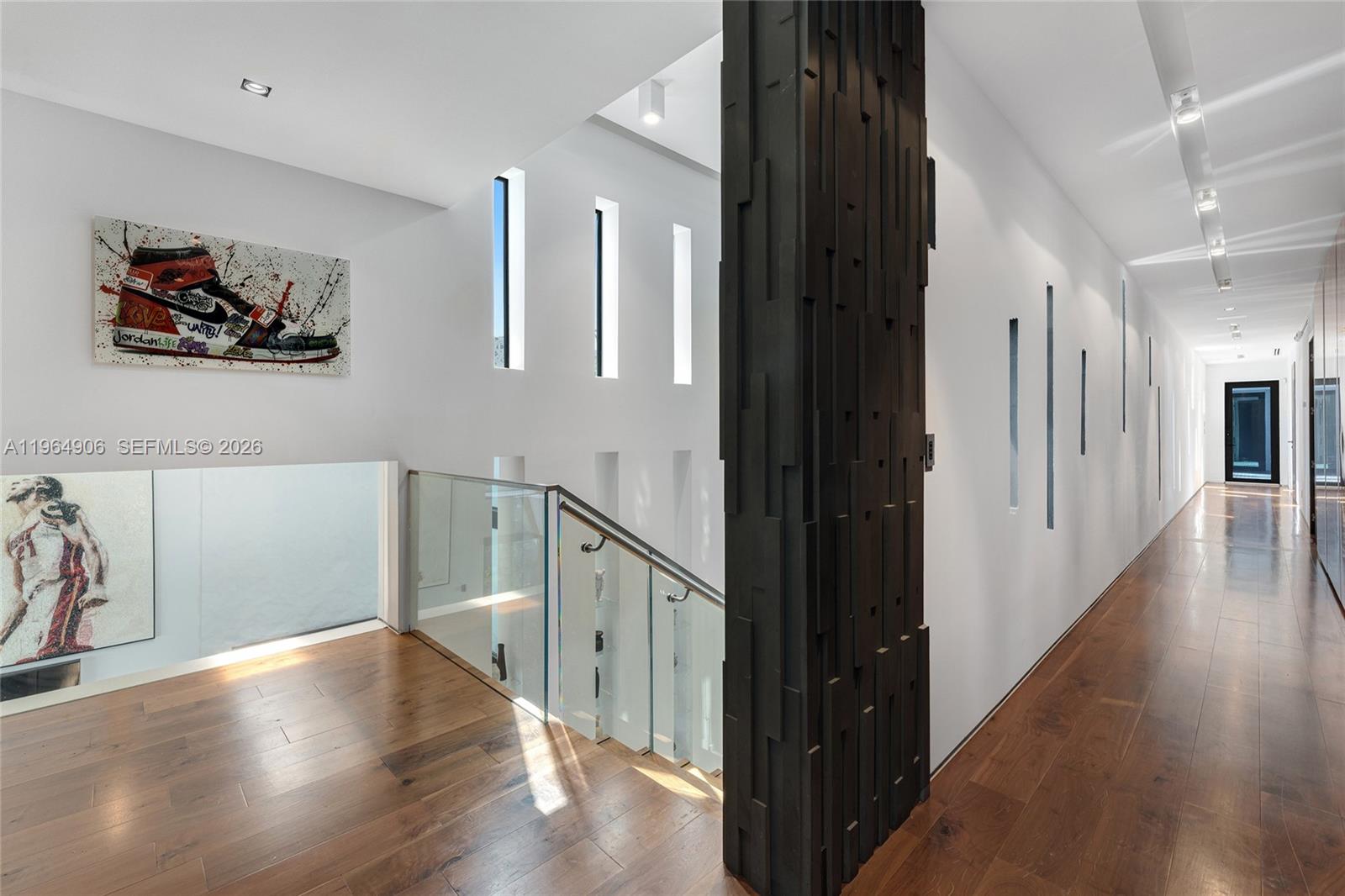 528 Lakeview Ct Miami Beach, FL 33140