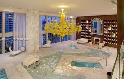 image Icon Brickell I12