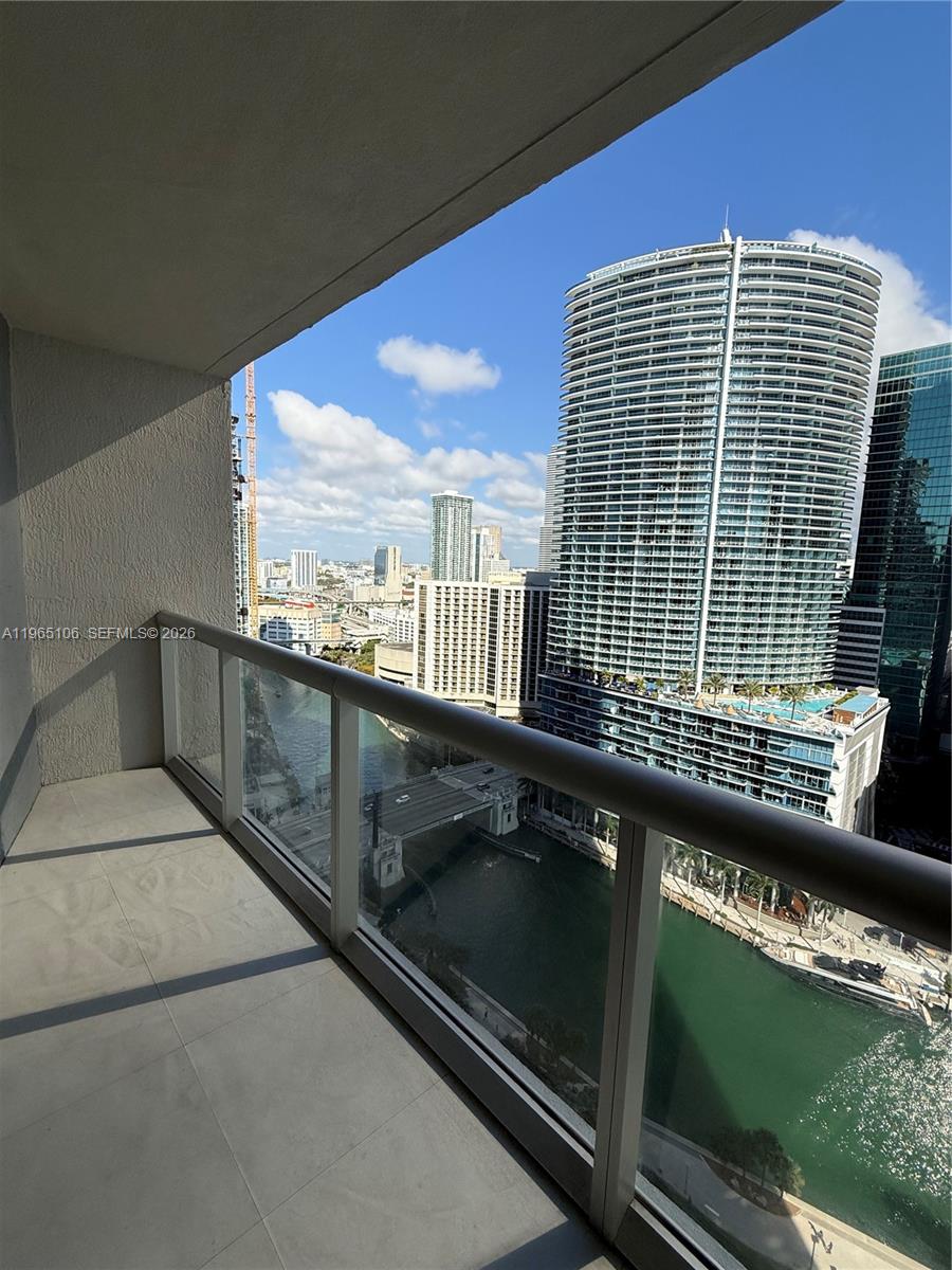 image Icon Brickell I16